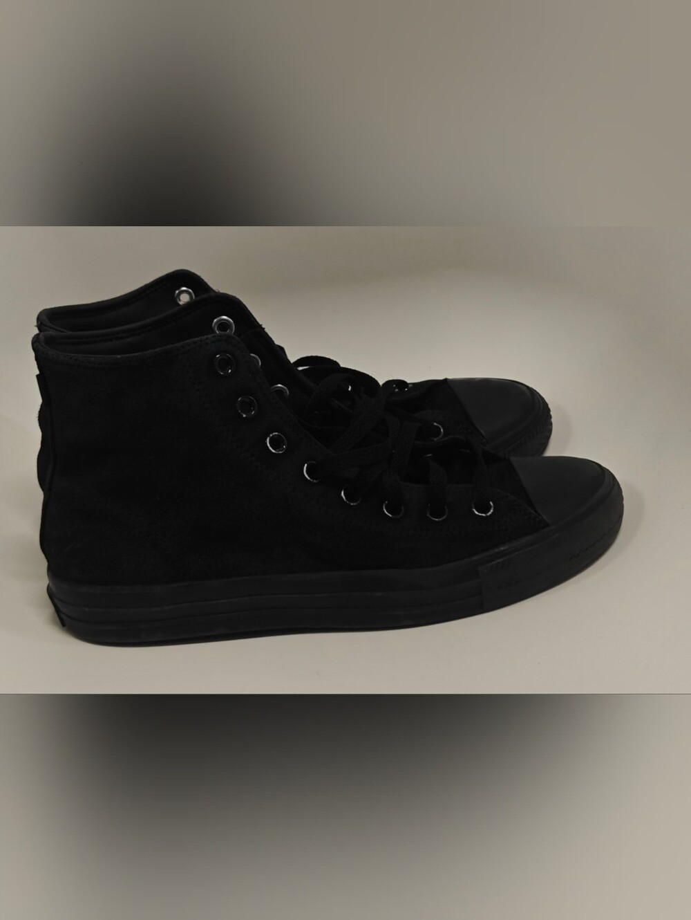 Converse Chuck Taylor Hi Leather Black M8.5 W10.5 Sneakers